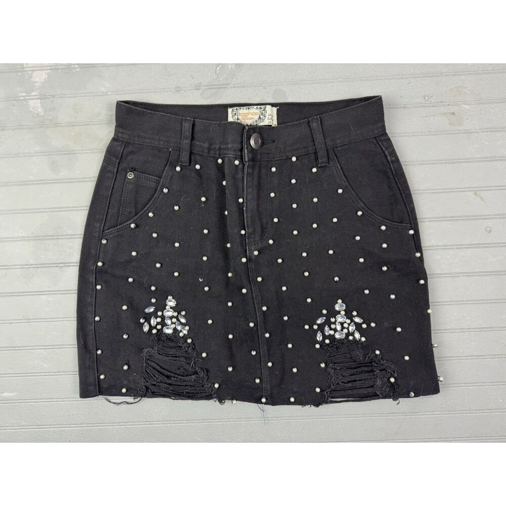 BooHoo Size 4 Womens Skirt Short Black Bling Distress Denim Cotton